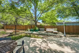 8624 Timber Dr, North Richland Hills, TX 76182 - Photo 34