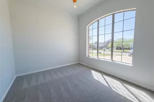 210 Billo Ct, Weatherford, TX 76087 - Photo 6