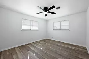 913 N Main St, Springtown, TX 76082 - Photo 12