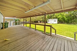 21133 Joe Paul Ln, Chandler, TX 75758 - Photo 32