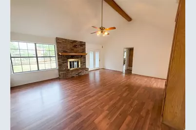 1302 Belvon Place, Cleburne, TX 76033 - Photo 6