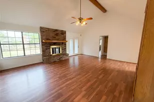 1302 Belvon Pl, Cleburne, TX 76033 - Photo 6