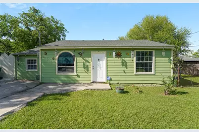 11405 S Blossom Circle, Balch Springs, TX 75180 - Photo 1