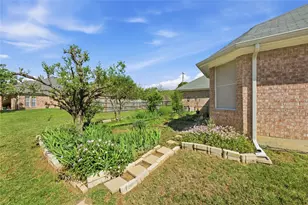 7451 Stonybrooke Dr, North Richland Hills, TX 76182 - Photo 30