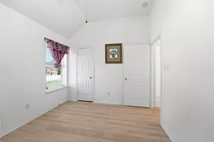 7451 Stonybrooke Dr, North Richland Hills, TX 76182 - Photo 26