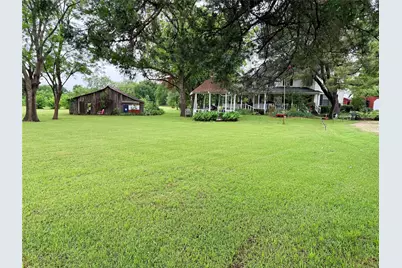 608 N Lamar Street, Tioga, TX 76271 - Photo 4