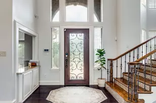 2821 Shadow Dr W, Arlington, TX 76006 - Photo 4