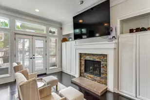 2821 Shadow Dr W, Arlington, TX 76006 - Photo 18