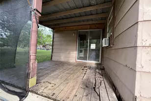 320 S Manson St, Wolfe City, TX 75496 - Photo 26