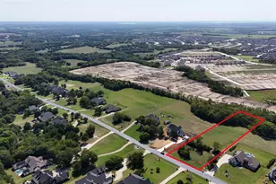 29 B Lake Breeze Dr, McKinney, TX 75071 - Photo 1