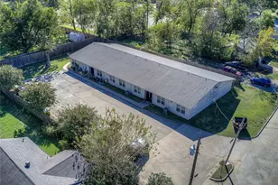 214 Locust St S, Sulphur Springs, TX 75482 - Photo 2