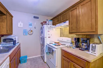 214 Locust Street S, Sulphur Springs, TX 75482 - Photo 16