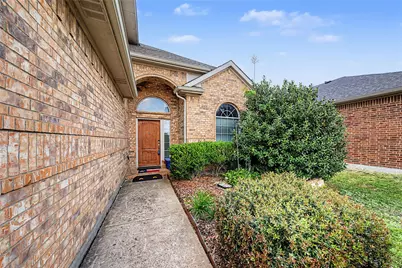 6113 Farrah Drive, Fort Worth, TX 76131 - Photo 2