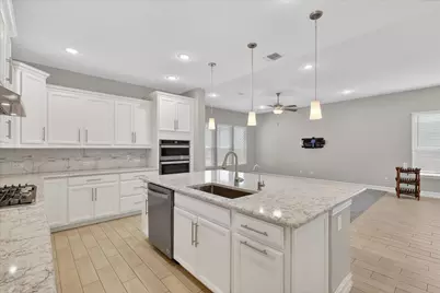 940 Crest Breeze Drive, Fort Worth, TX 76052 - Photo 10