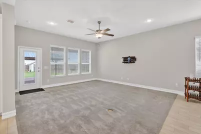 940 Crest Breeze Drive, Fort Worth, TX 76052 - Photo 6