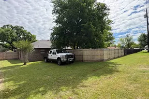 1808 N Cypress Ave, Stephenville, TX 76401 - Photo 6