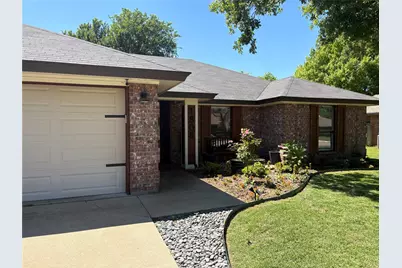 1808 N Cypress Avenue, Stephenville, TX 76401 - Photo 2