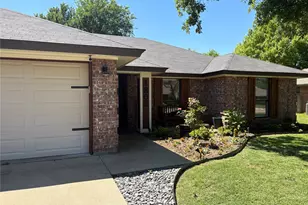 1808 N Cypress Ave, Stephenville, TX 76401 - Photo 2