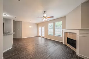 2301 Springmere Dr, Arlington, TX 76012 - Photo 10