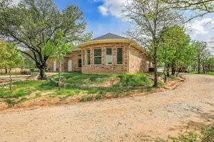 775 Phillips Dr, Azle, TX 76020 - Photo 6