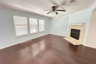 8008 Hidden Oaks Dr, Fort Worth, TX 76120 - Photo 18