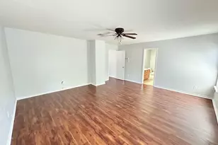 8008 Hidden Oaks Dr, Fort Worth, TX 76120 - Photo 8