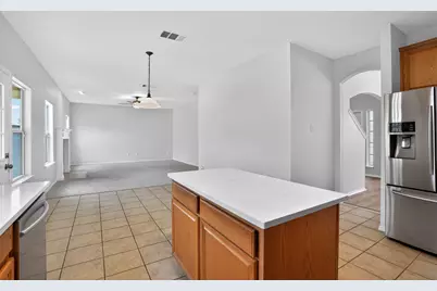 649 Nemitz Street, Crowley, TX 76036 - Photo 4