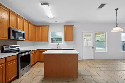 649 Nemitz Street, Crowley, TX 76036 - Photo 6