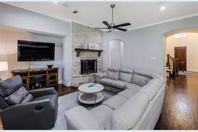 8841 Sutton Drive, Frisco, TX 75035 - Photo 16