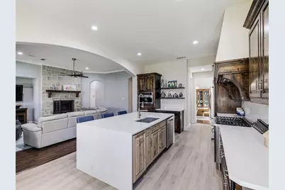 8841 Sutton Drive, Frisco, TX 75035 - Photo 10