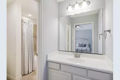 8841 Sutton Drive, Frisco, TX 75035 - Photo 32