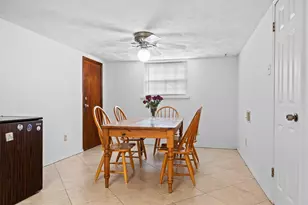 1011 S Delaware St, Irving, TX 75060 - Photo 6