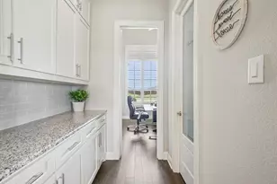 8230 Palmer Ln, Waxahachie, TX 75167 - Photo 10