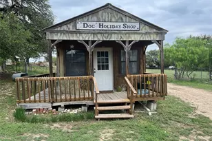 724 W 1st St, Hico, TX 76457 - Photo 2