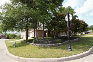 6525 Willow Oak Ct, Fort Worth, TX 76112 - Photo 6