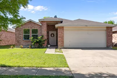 1708 Sierra Meadow Lane, Fort Worth, TX 76247 - Photo 2