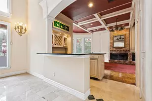 385 Meadowview Dr, Argyle, TX 76226 - Photo 10