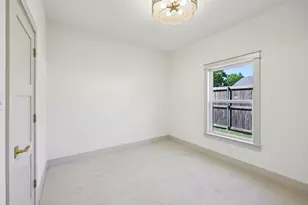 8020 Mickey St, North Richland Hills, TX 76182 - Photo 10