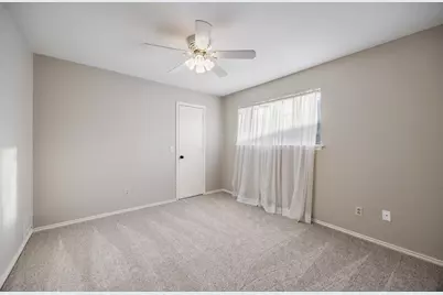 2825 Prairie Creek Drive, Plano, TX 75075 - Photo 36