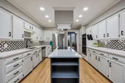 2825 Prairie Creek Drive, Plano, TX 75075 - Photo 16