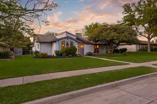 2825 Prairie Creek Dr, Plano, TX 75075 - Photo 4