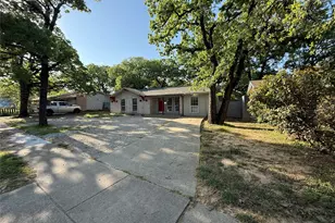 810 Pleasant Hills Dr, Dallas, TX 75217 - Photo 1