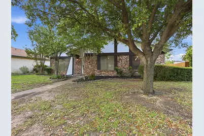 2204 Ridgedale Drive, Carrollton, TX 75006 - Photo 2