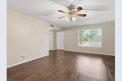 2204 Ridgedale Drive, Carrollton, TX 75006 - Photo 8