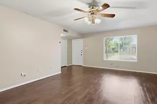 2204 Ridgedale Dr, Carrollton, TX 75006 - Photo 8