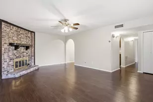 2204 Ridgedale Dr, Carrollton, TX 75006 - Photo 6