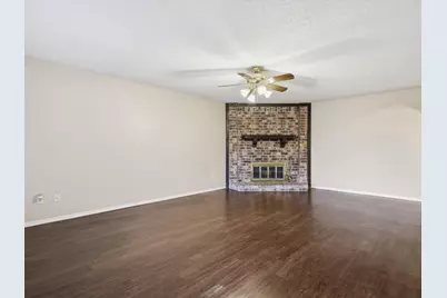 2204 Ridgedale Drive, Carrollton, TX 75006 - Photo 6