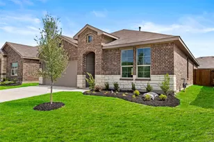 9741 McClane Farm Dr, Crowley, TX 76036 - Photo 2