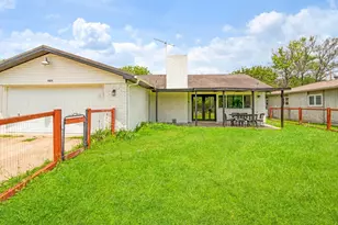 2430 Cedar Elm Ln, Garland, TX 75043 - Photo 36