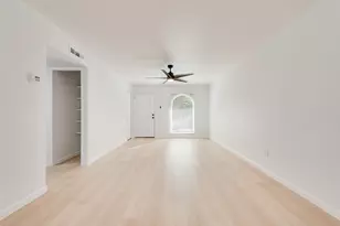 3922 Cambridge Dr, Garland, TX 75043 - Photo 10